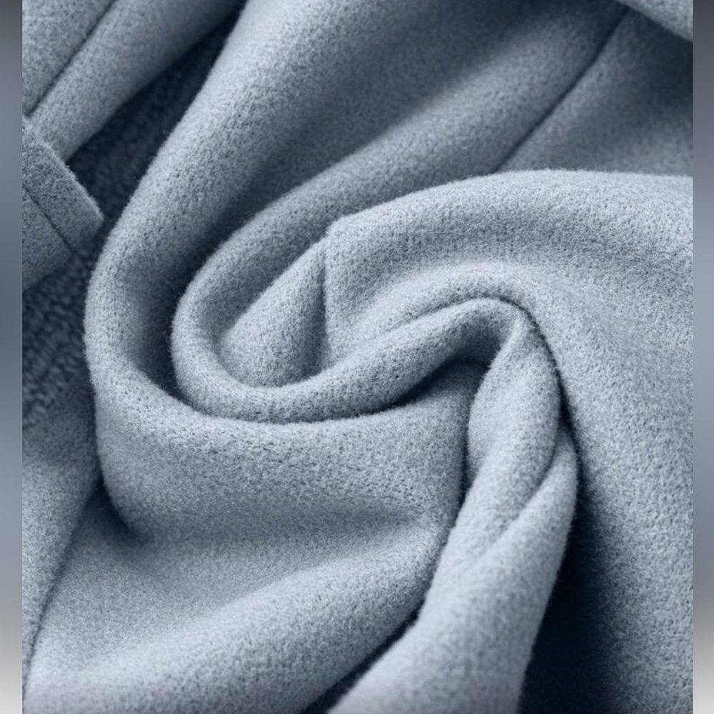 Elegant Blue Double-Breasted Women's Coat - Picture 4 of 4